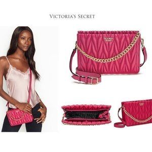 NWT Victoria's Secret Chevron Quilt Bond Crossbody Bag